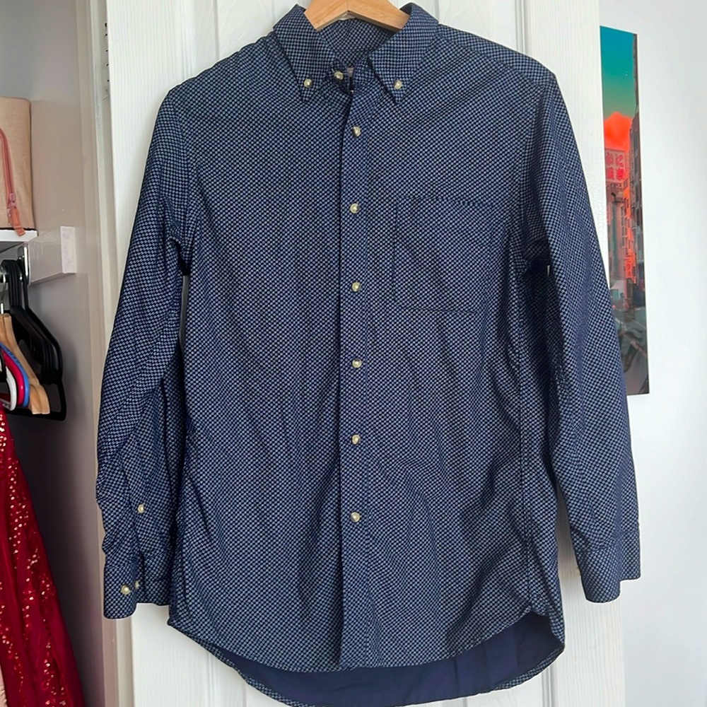 Grameen Uniqlo full sleeve button down shirt